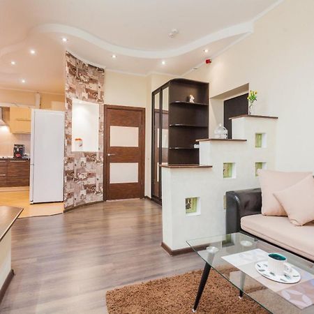 Navit Apartments With Breakfast,Near The Railway Station, The City Center, The Park Kiev Dış mekan fotoğraf