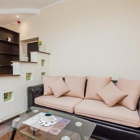 Navit Apartments With Breakfast,Near The Railway Station, The City Center, The Park Kiev Dış mekan fotoğraf