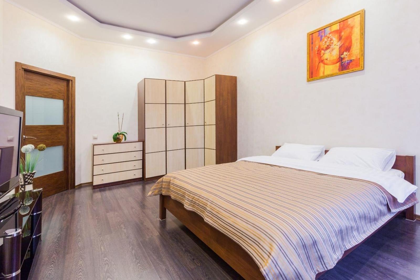 Navit Apartments With Breakfast,Near The Railway Station, The City Center, The Park Kiev Dış mekan fotoğraf