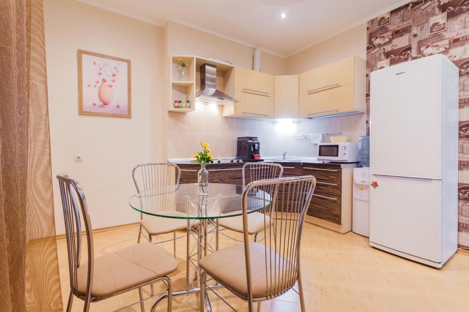 Navit Apartments With Breakfast,Near The Railway Station, The City Center, The Park Kiev Dış mekan fotoğraf